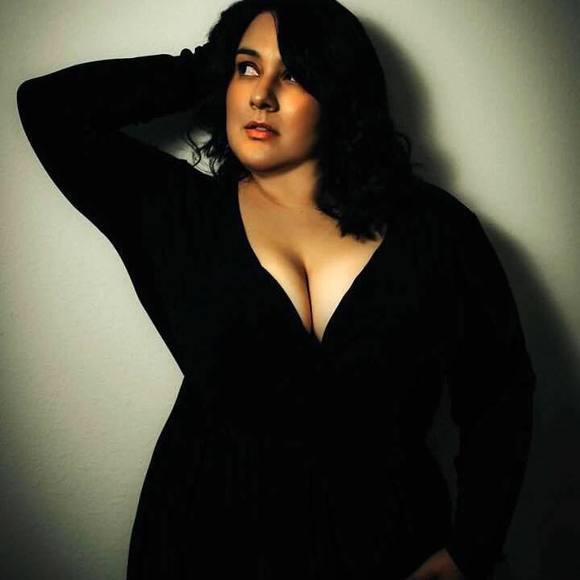 Meet your Posher, Ashley - Picture 1 of 1